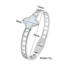 Michelle Flower Four Clover Bangle