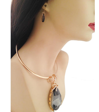Gold Large Black Teardrop Pendant Choker Set