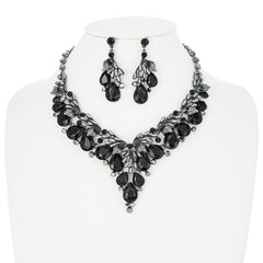 Black V Rhinestone Pearl Necklace